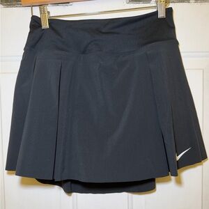 Nike DRI-FIT Women's Black Tennis Skirt